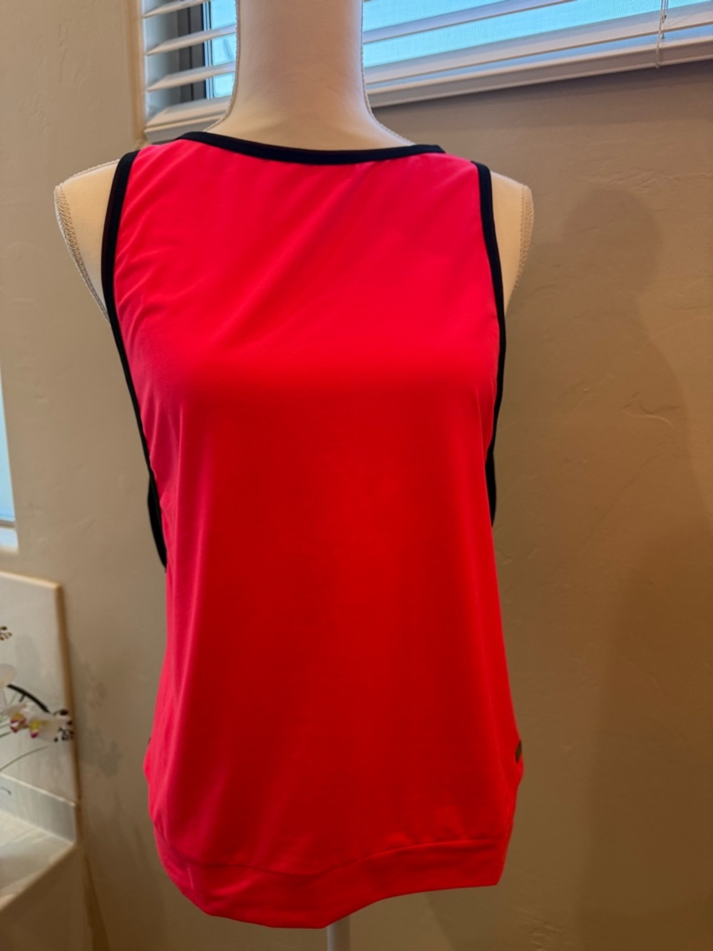 Asics Bright Pink Tank with Navy Blue mesh Tank Top size M